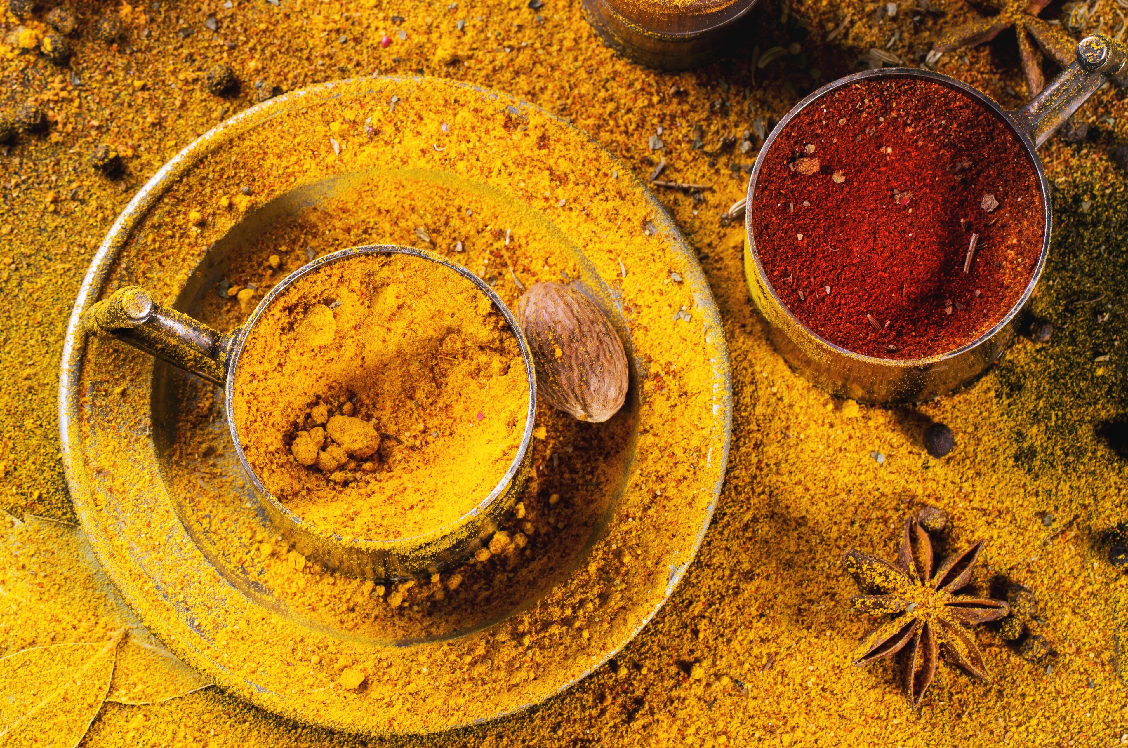 Turmeric Essential Oil: Mind and Body Benefits